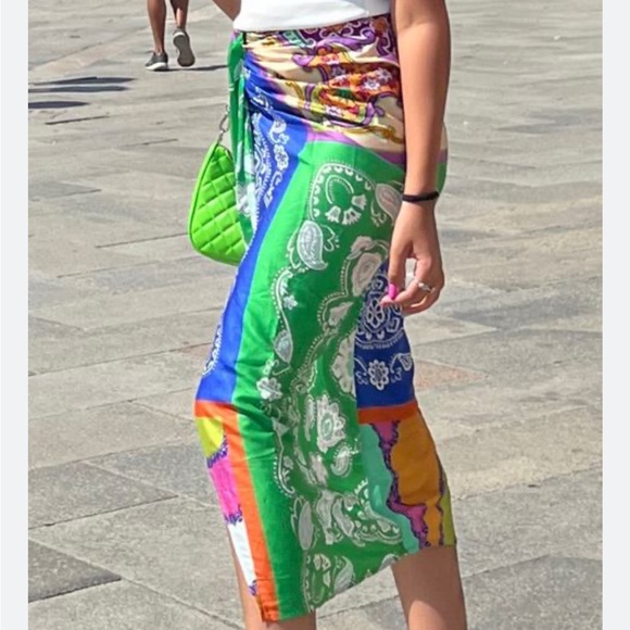 Paisley Print Split Thigh Skirt - Picture 2 of 2